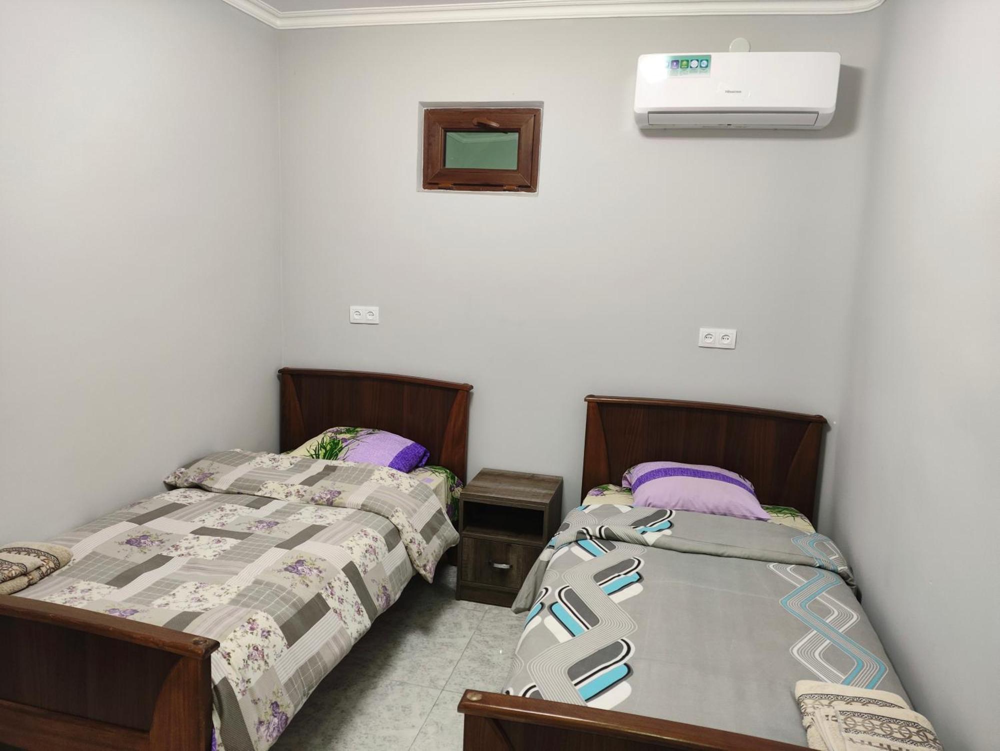 Apex Rest House Of 10 Rooms And Pool 예레반 외부 사진